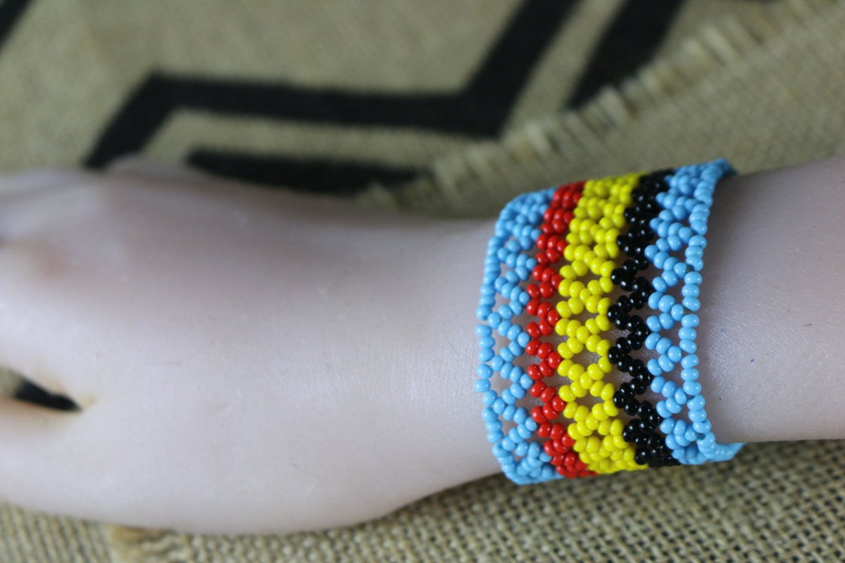 Art# K248 3.5 inch. Original Kayapo Traditional Peyote stitch Beaded Bracelet from Brazil.