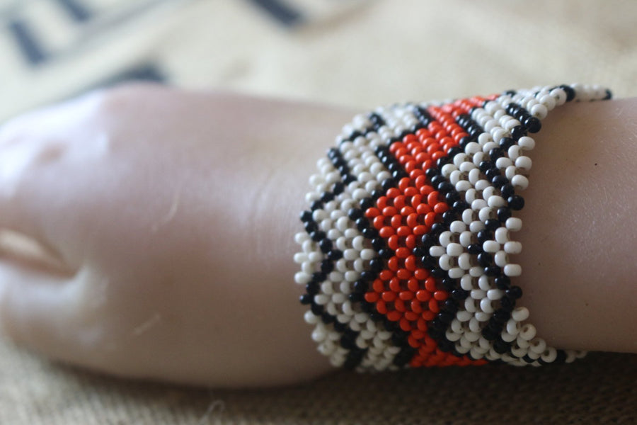 Art# K20 3.5+ inch. Original Kayapo Traditional Peyote stitch Beaded Bracelet from Brazil.