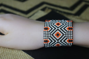 Art# K35  3.5 inch Original Kayapo Traditional Peyote stitch Beaded Bracelet from Brazil.