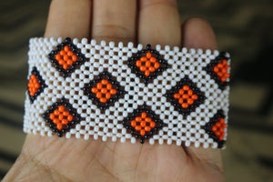 Art# K49  3.5 inch Original Kayapo Traditional Peyote stitch Beaded Bracelet from Brazil.