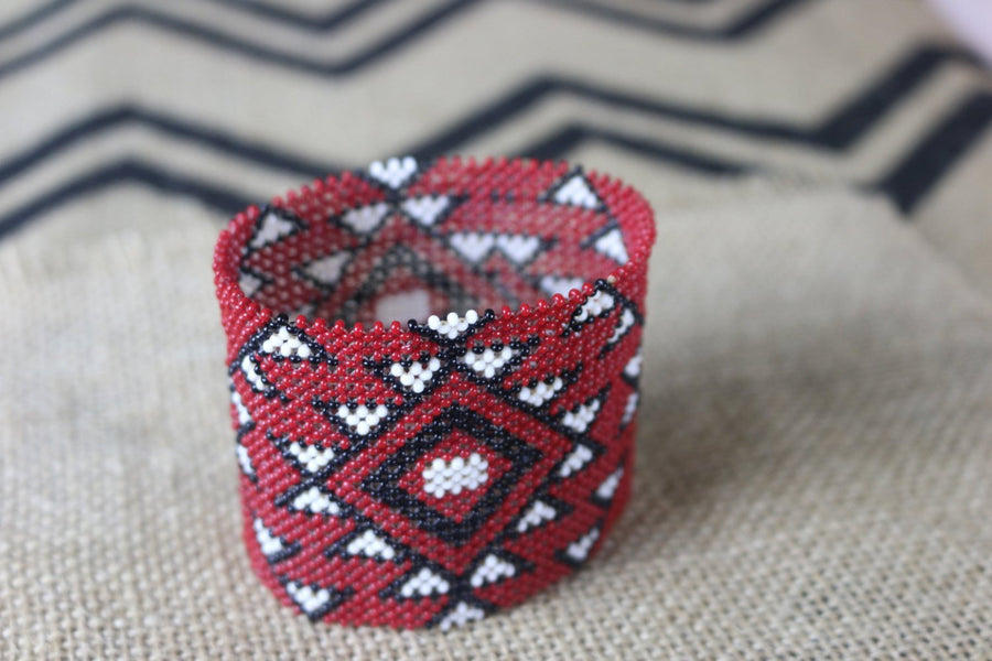 Art# K62 3+ inch  Original Kayapo Traditional Peyote stitch Beaded Bracelet from Brazil.