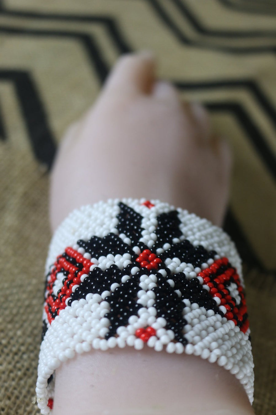 Art# K69  4+ inch Original Kayapo Traditional Peyote stitch Beaded Bracelet from Brazil.