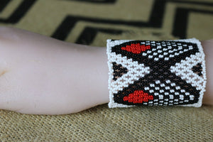 Art# K87 3 inch Original Kayapo Traditional Peyote stitch Beaded Bracelet from Brazil.