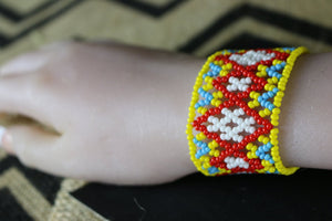 Art# K100  3.5+ inch Original Kayapo Traditional Peyote stitch Beaded Bracelet from Brazil.