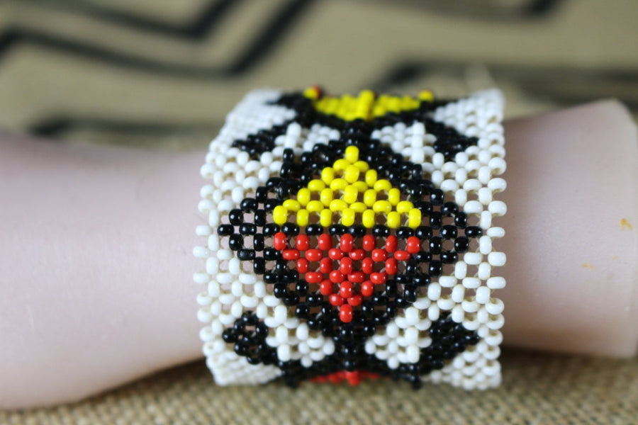 Art# K107  4 inch Original Kayapo Traditional Peyote stitch Beaded Bracelet from Brazil.