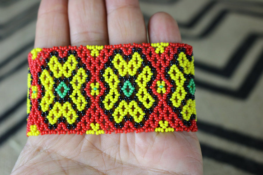 Art# K119 3.5 inch Original Kayapo Traditional Peyote stitch Beaded Bracelet from Brazil.