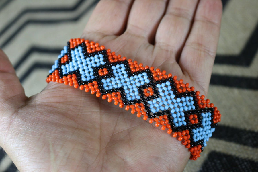 Art# K124  4+ inch Original Kayapo Traditional Peyote stitch Beaded Bracelet from Brazil.