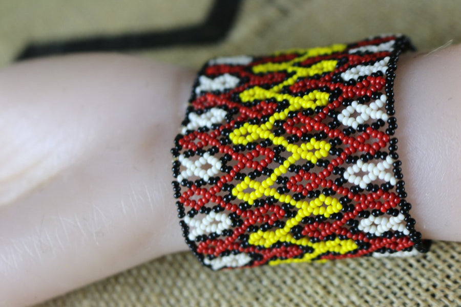 Art# K140  3 inch Original Kayapo Traditional Peyote stitch Beaded Bracelet from Brazil.