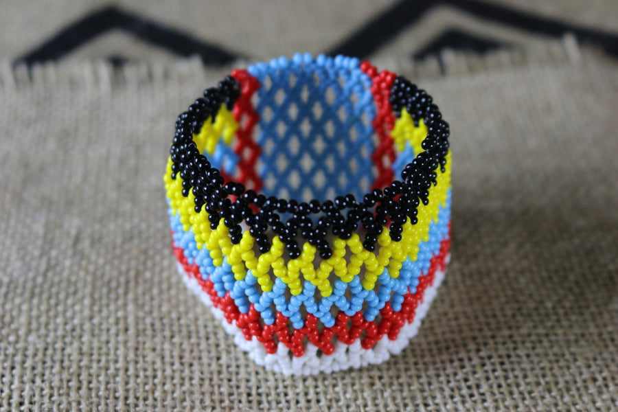 Art# K143 3.5 inch  Original Kayapo Traditional Peyote stitch Beaded Bracelet from Brazil.
