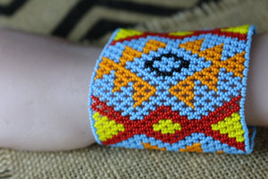 Art# K167  3.5 inch Original Kayapo Traditional Peyote stitch Beaded Bracelet from Brazil.