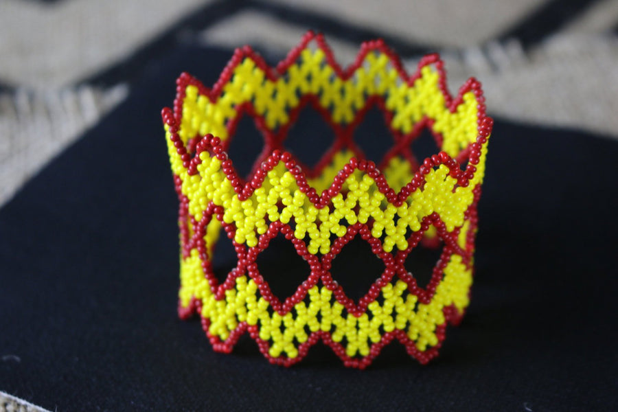 Art# K172 3 inch Original Kayapo Traditional Peyote stitch Beaded Bracelet from Brazil.