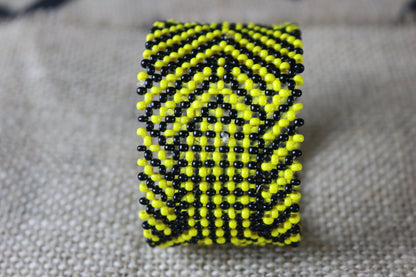 Art# K198  3+ inch. Original Kayapo Traditional Peyote stitch Beaded Bracelet from Brazil.