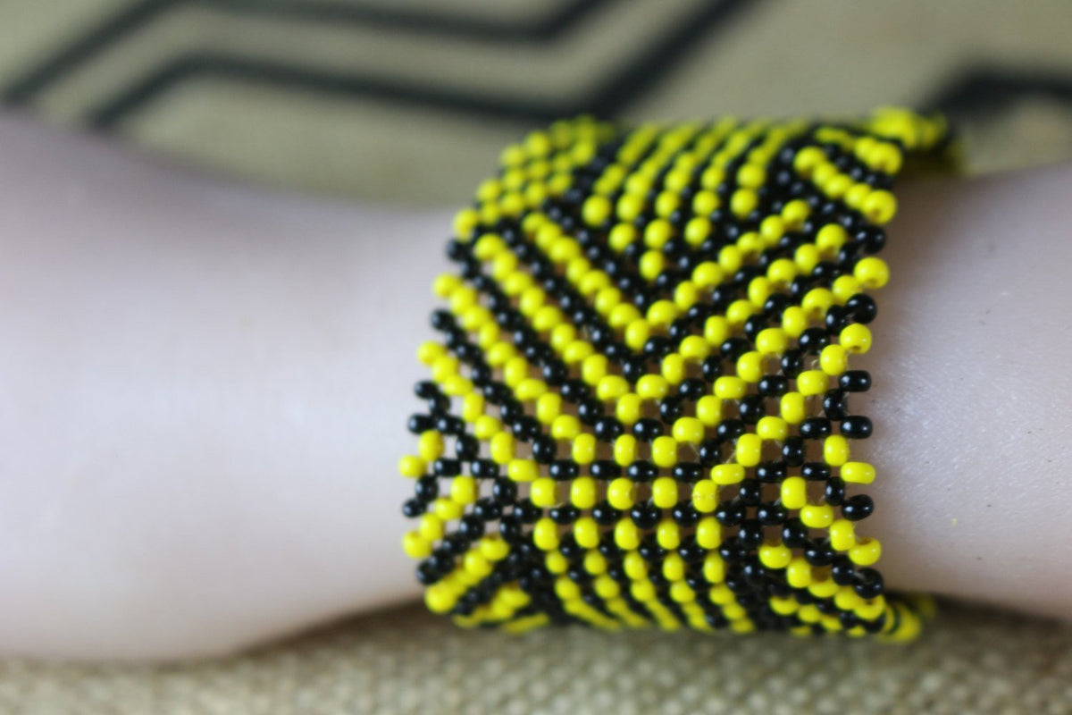 Art# K198  3+ inch. Original Kayapo Traditional Peyote stitch Beaded Bracelet from Brazil.