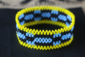 Art# K200  4 inch. Original Kayapo Traditional Peyote stitch Beaded Bracelet from Brazil.