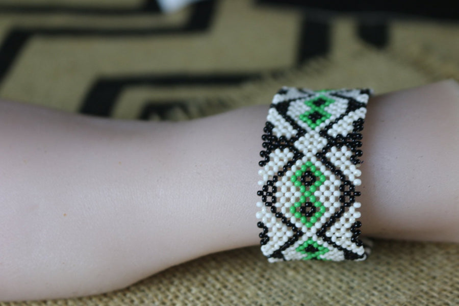 Art# K202  3+inch. Original Kayapo Traditional Peyote stitch Beaded Bracelet from Brazil.