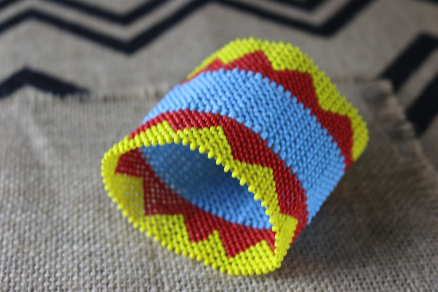Art# K214  3.5+inch. Original Kayapo Traditional Peyote stitch Beaded Bracelet from Brazil.
