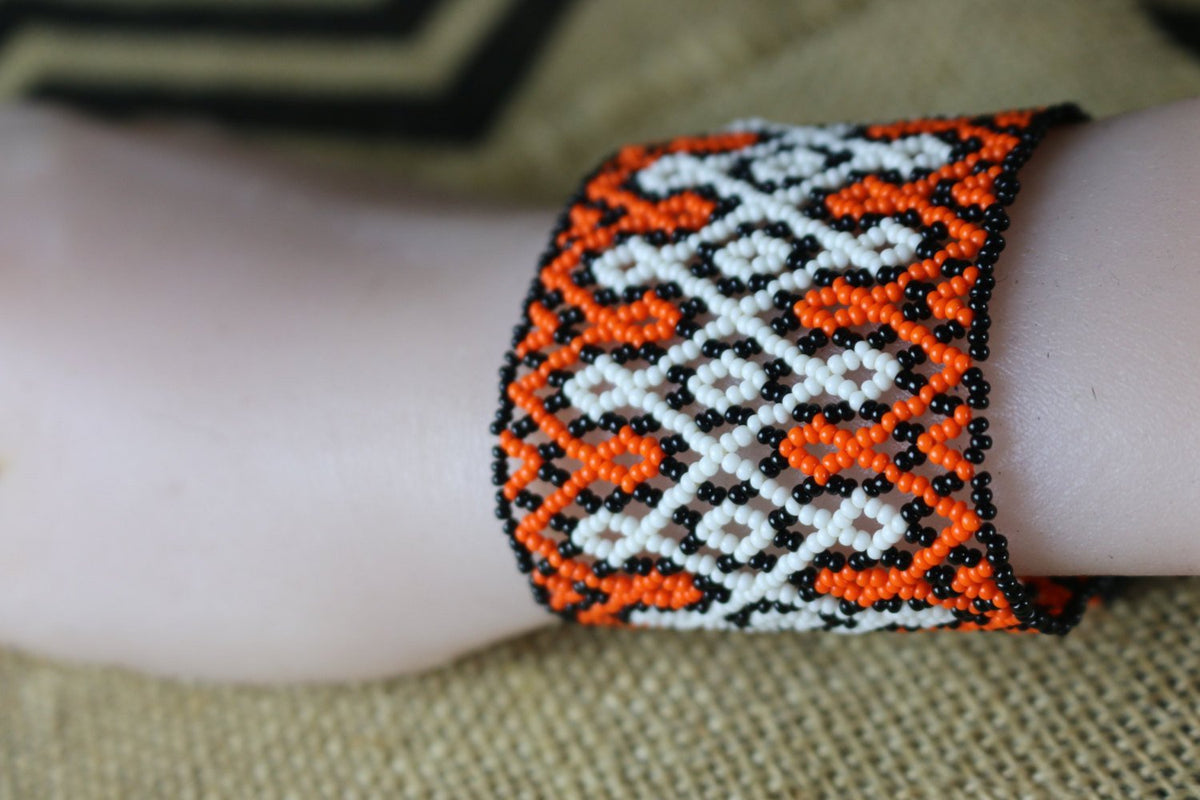 Art# K220  3.5+ inch. Original Kayapo Traditional Peyote stitch Beaded Bracelet from Brazil.
