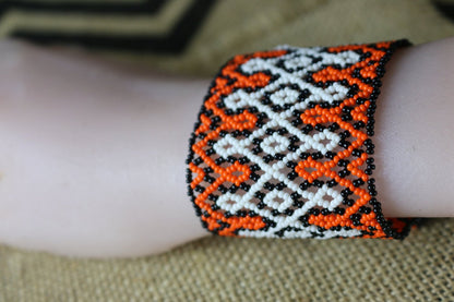 Art# K220  3.5+ inch. Original Kayapo Traditional Peyote stitch Beaded Bracelet from Brazil.