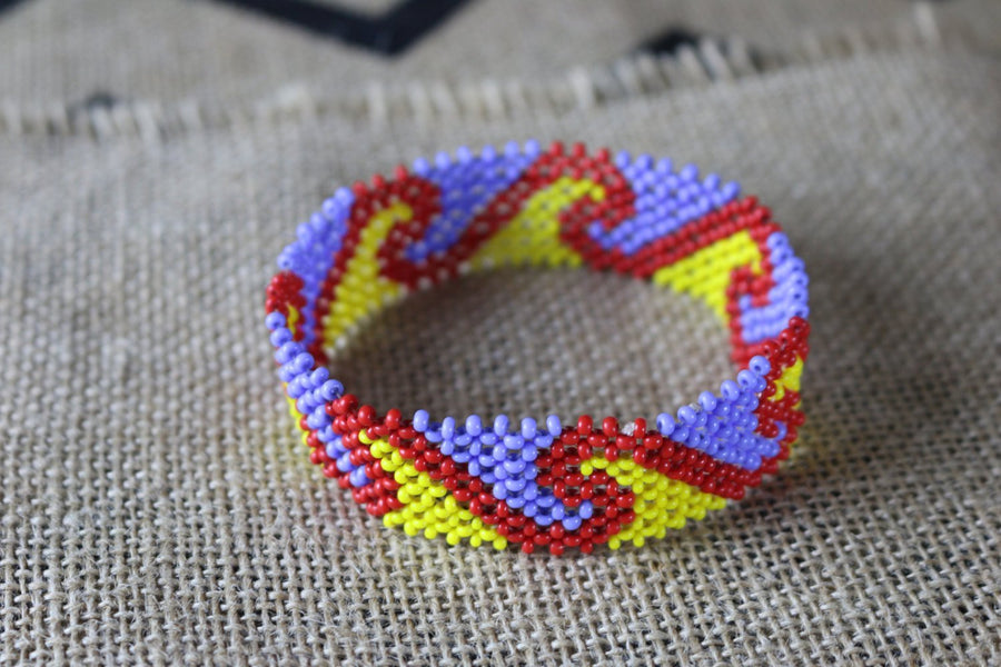 Art# K211  4+ inch. Original Kayapo Traditional Peyote stitch Beaded Bracelet from Brazil.