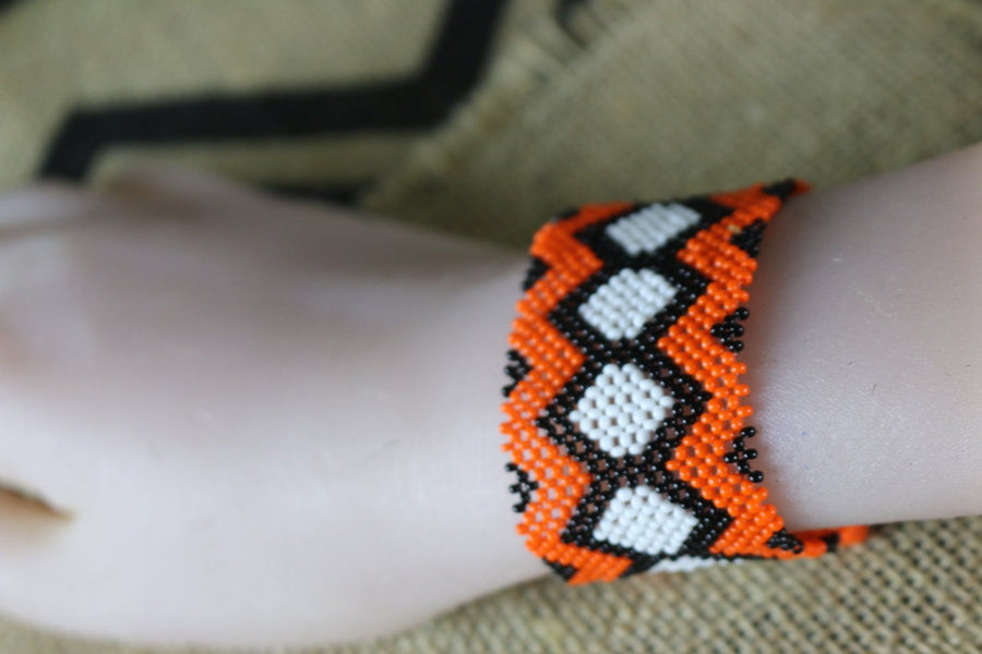 Art# K258 3.5 inch. Original Kayapo Traditional Peyote stitch Beaded Bracelet from Brazil.