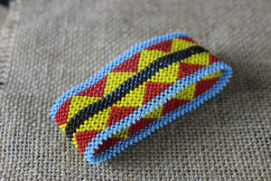 Art# K262  3.5 inch. Original Kayapo Traditional Peyote stitch Beaded Bracelet from Brazil.