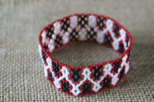 Art# K263  3+ inch. Original Kayapo Traditional Peyote stitch Beaded Bracelet from Brazil.