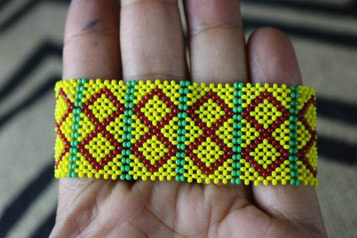Art# K265  3+ inch. Original Kayapo Traditional Peyote stitch Beaded Bracelet from Brazil.