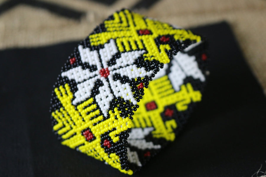 Art# K290  3+ inch. Original Kayapo Traditional Peyote stitch Beaded Bracelet from Brazil.