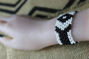 Art# K303  3.5+  inch. Original Kayapo Traditional Peyote stitch Beaded Bracelet from Brazil.