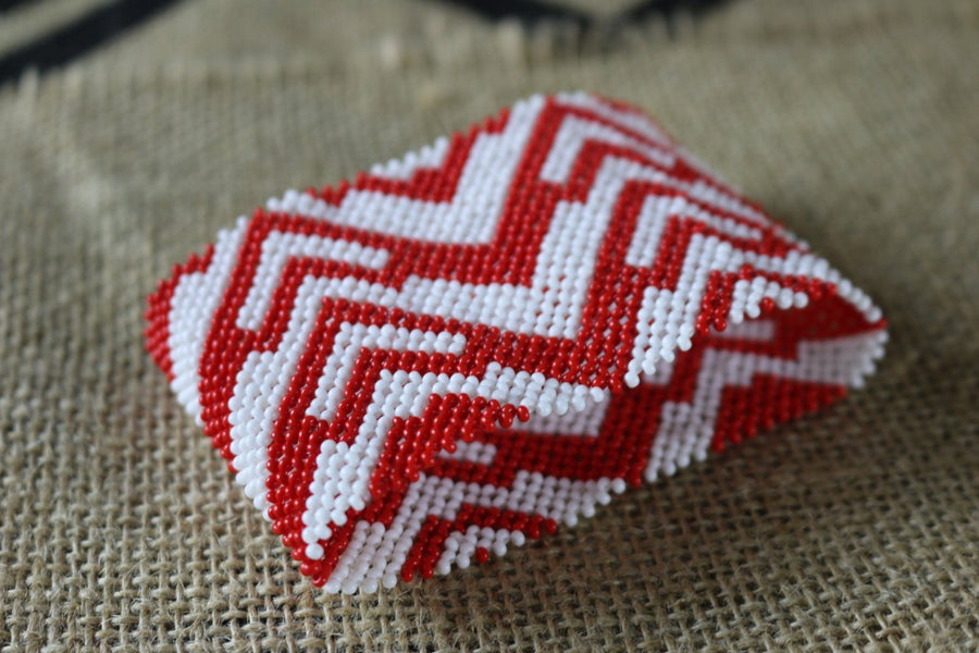 Art# K316  3+ inch. Original Kayapo Traditional Peyote stitch Beaded Bracelet from Brazil.