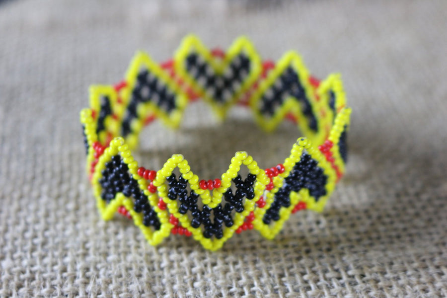 Art# K317  2.5+ inch. Original Kayapo Traditional Peyote stitch Beaded Bracelet from Brazil.