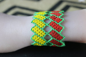 Art# K318  3+ inch. Original Kayapo Traditional Peyote stitch Beaded Bracelet from Brazil.