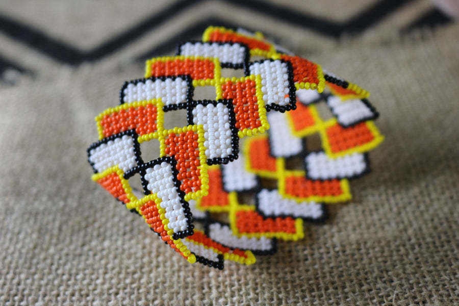 Art# K323  3.5  inch. Original Kayapo Traditional Peyote stitch Beaded Bracelet from Brazil