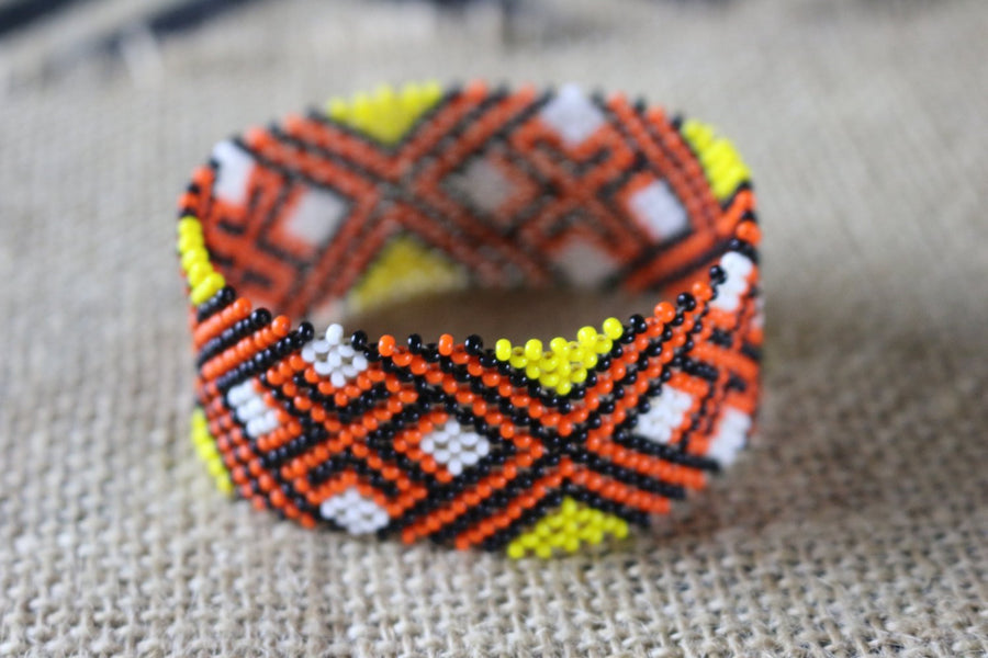 Art# K343  3+ inch. Original Kayapo Traditional Peyote stitch Beaded Bracelet from Brazil