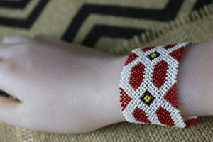 Art# K344  4 inch. Original Kayapo Traditional Peyote stitch Beaded Bracelet from Brazil
