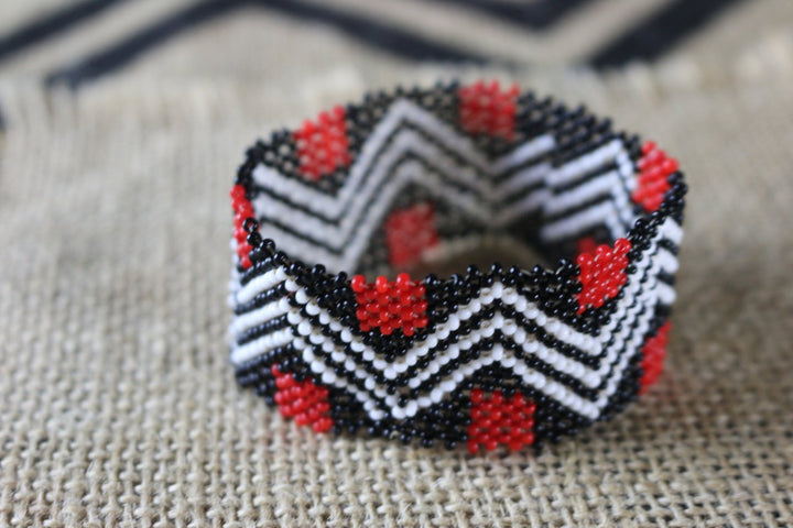 Art# K359  3+ inch. Original Kayapo Traditional Peyote stitch Beaded Bracelet from Brazil