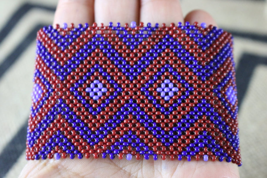 Art# K364  3.5+ inch. Original Kayapo Traditional Peyote stitch Beaded Bracelet from Brazil