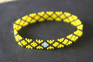 Art# K368  3+  inch. Original Kayapo Traditional Peyote stitch Beaded Bracelet from Brazil