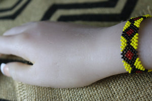 Art# K371  3.5  inch. Original Kayapo Traditional Peyote stitch Beaded Bracelet from Brazil