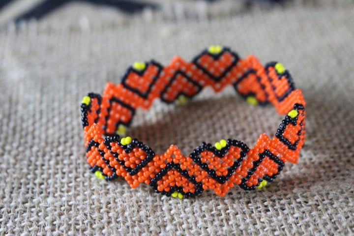 Art# K374  3+  inch. Original Kayapo Traditional Peyote stitch Beaded Bracelet from Brazil