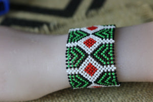 Art# K381  3.5+ inch. Original Kayapo Traditional Peyote stitch Beaded Bracelet from Brazil