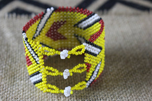 Art# K386  3.5 inch. Original Kayapo Traditional Peyote stitch Beaded Bracelet from Brazil