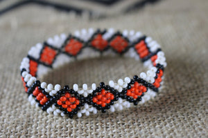 Art# K395  3.5+ inch. Original Kayapo Traditional Peyote stitch Beaded Bracelet from Brazil