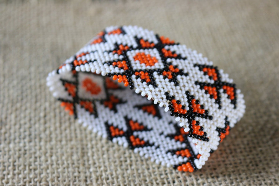 Art# K411 3+ inch. Original Kayapo Traditional Peyote stitch Beaded Bracelet from Brazil