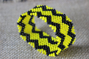 Art# K416 - 3+ inch. Original Kayapo Traditional Peyote stitch Beaded Bracelet from Brazil