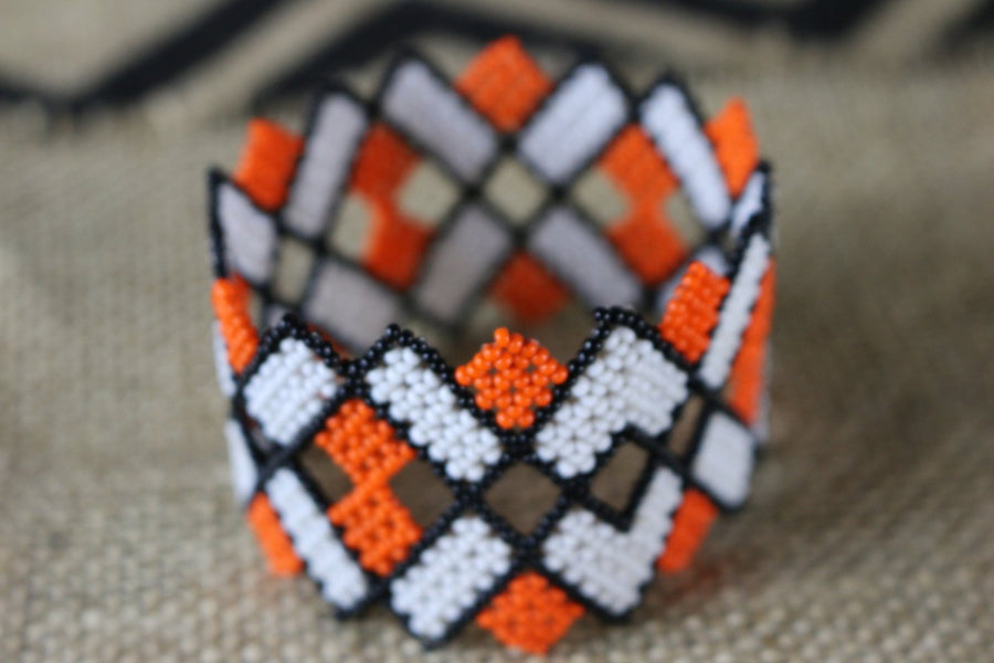 Art# K419  3+ inch. Original Kayapo Traditional Peyote stitch Beaded Bracelet from Brazil