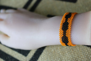 Art# K425  3.5+ inch. Original Kayapo Traditional Peyote stitch Beaded Bracelet from Brazil