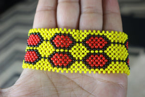 Art# K51 4 inch Original Kayapo Traditional Peyote stitch Beaded Bracelet from Brazil.