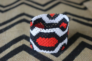 Art# K55  3.5 inch Original Kayapo Traditional Peyote stitch Beaded Bracelet from Brazil.