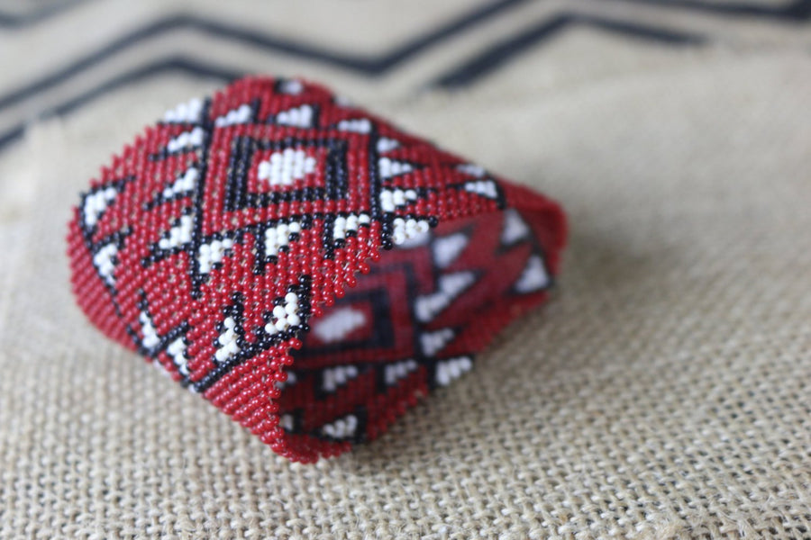 Art# K62 3+ inch  Original Kayapo Traditional Peyote stitch Beaded Bracelet from Brazil.